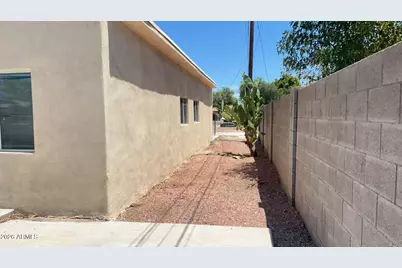 6714 N 54th Avenue #2, Glendale, AZ 85301 - Photo 7