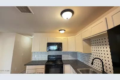 6714 N 54th Avenue #3, Glendale, AZ 85301 - Photo 5