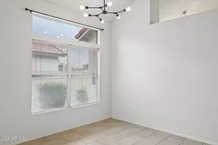 3219 E Wildwood Dr, Phoenix, AZ 85048 - Photo 11