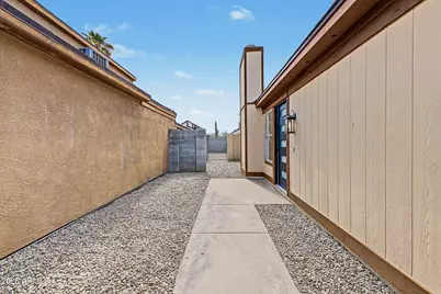 851 E Rockwell Drive, Chandler, AZ 85225 - Photo 7