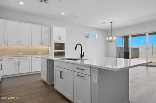 15812 W Mariposa Grande, Surprise, AZ 85387 - Photo 3