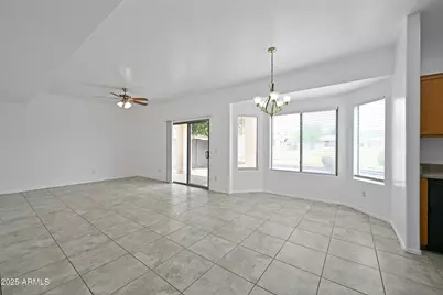 605 W Latona Road, Phoenix, AZ 85041 - Photo 5