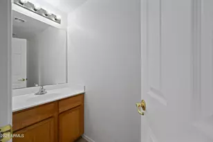 605 W Latona Rd, Phoenix, AZ 85041 - Photo 7