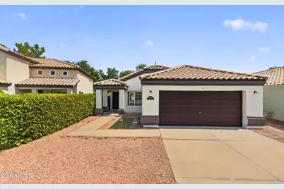909 S Scallop Drive, Gilbert, AZ 85233 - Photo 1