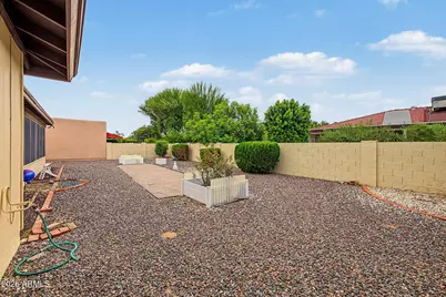 25668 S Howard Drive, Sun Lakes, AZ 85248 - Photo 27