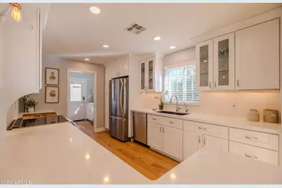 546 W Lewis Avenue, Phoenix, AZ 85003 - Photo 17