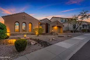 18245 W Thistle Landing Dr, Goodyear, AZ 85338 - Photo 3