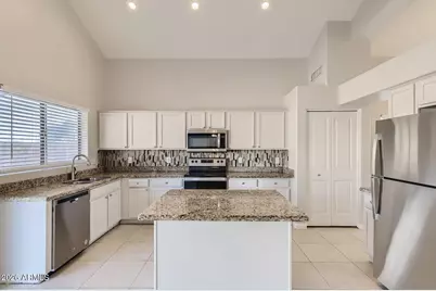 12670 W Flower Street, Avondale, AZ 85392 - Photo 3