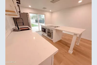 5315 W Myrtle Avenue, Glendale, AZ 85301 - Photo 7