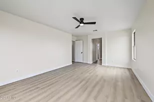 2520 W Alta Vista Rd, Phoenix, AZ 85041 - Photo 23