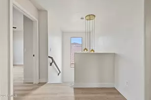 2520 W Alta Vista Rd, Phoenix, AZ 85041 - Photo 21