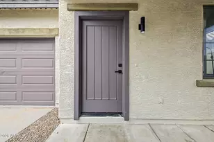 2520 W Alta Vista Rd, Phoenix, AZ 85041 - Photo 7