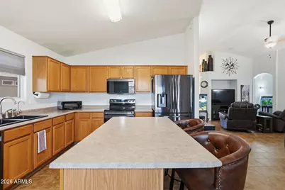 10712 W Granada Road, Avondale, AZ 85392 - Photo 11