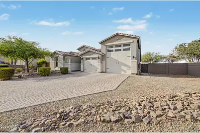 18352 W Kendall Street, Goodyear, AZ 85338 - Photo 5