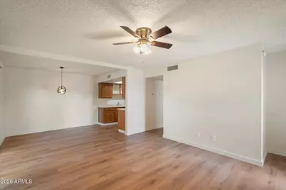 3810 N Maryvale Parkway #Apt 1099, Phoenix, AZ 85031 - Photo 3