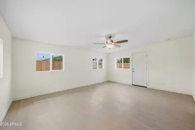 4143 W Cheery Lynn Road, Phoenix, AZ 85019 - Photo 9