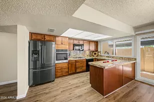 1837 W Stella Ln, Phoenix, AZ 85015 - Photo 13