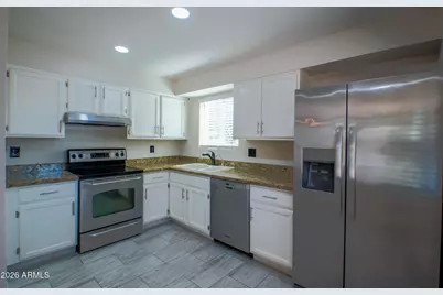 2844 N 71st Lane, Phoenix, AZ 85035 - Photo 9
