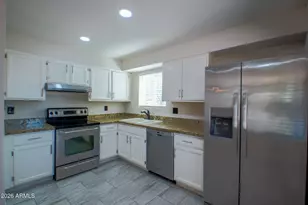 2844 N 71st Ln, Phoenix, AZ 85035 - Photo 9