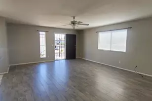 13423 North 8th St, Phoenix, AZ 85022 - Photo 1
