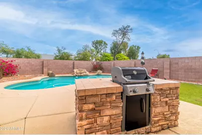4740 E Mountain Vista Drive, Phoenix, AZ 85048 - Photo 9