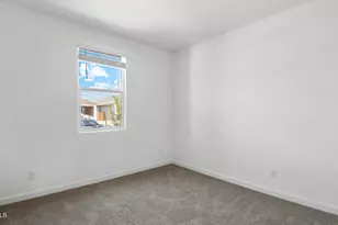 35770 N Pumpkin Dr, San Tan Valley, AZ 85140 - Photo 9