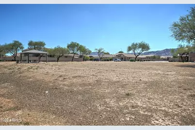 2530 W Carson Road, Phoenix, AZ 85041 - Photo 33