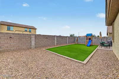 17530 W Villa Hermosa Lane, Surprise, AZ 85387 - Photo 25