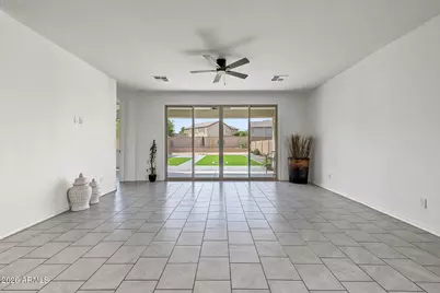 8612 N 180th Avenue, Waddell, AZ 85355 - Photo 7