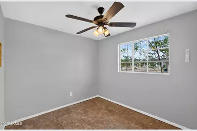1032 N 27th Drive, Phoenix, AZ 85009 - Photo 9