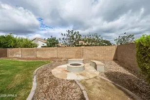 3868 S Stallion Dr, Gilbert, AZ 85297 - Photo 27