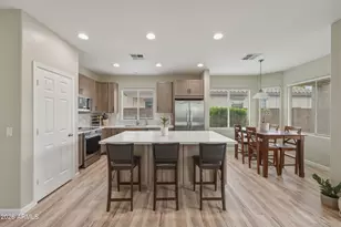 3868 S Stallion Dr, Gilbert, AZ 85297 - Photo 3