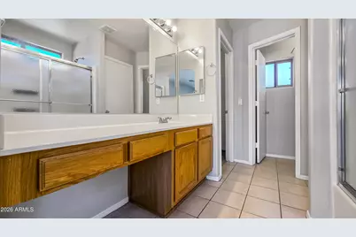 13344 W Desert Lane, Surprise, AZ 85374 - Photo 11