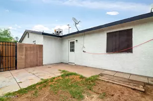 2444 E Willetta St, Phoenix, AZ 85008 - Photo 17