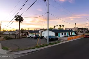 2444 E Willetta St, Phoenix, AZ 85008 - Photo 25
