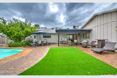 13451 N 50th Street, Scottsdale, AZ 85254 - Photo 9