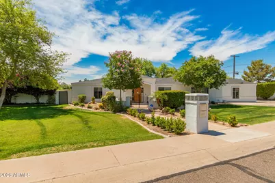 5555 E Monterosa Street, Phoenix, AZ 85018 - Photo 1