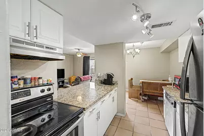 3404 W Echo Lane, Phoenix, AZ 85051 - Photo 7