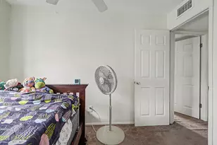 3404 W Echo Ln, Phoenix, AZ 85051 - Photo 15