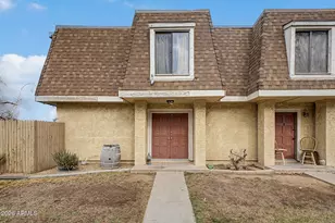 3404 W Echo Ln, Phoenix, AZ 85051 - Photo 1