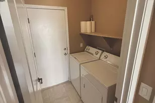 1318 S Sabino Dr, Gilbert, AZ 85296 - Photo 9