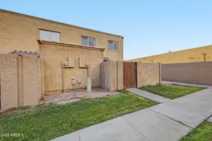 948 S Alma School Rd, Mesa, AZ 85210 - Photo 3