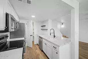 948 S Alma School Rd, Mesa, AZ 85210 - Photo 11
