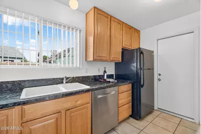 8812 W Meadow Drive, Peoria, AZ 85382 - Photo 9