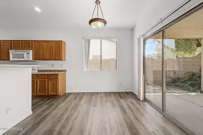 4255 E Cherry Hills Drive, Chandler, AZ 85249 - Photo 9