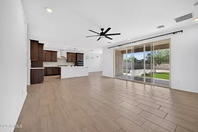 4337 W Sebastian Lane, San Tan Valley, AZ 85144 - Photo 7