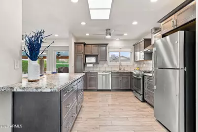10011 W Prairie Hills Circle, Sun City, AZ 85351 - Photo 15