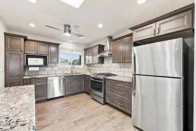 10011 W Prairie Hills Circle, Sun City, AZ 85351 - Photo 3