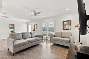 10011 W Prairie Hills Cir, Sun City, AZ 85351 - Photo 9
