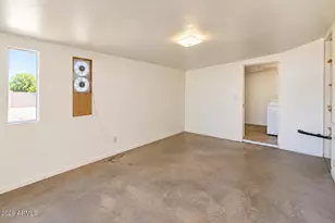 12811 N 29th Dr, Phoenix, AZ 85029 - Photo 11